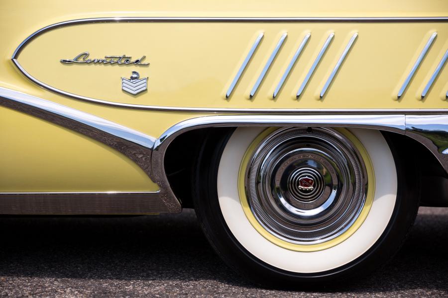 Детали экстерьера Buick Limited Convertible 1958 года  (фото 20 из 57)